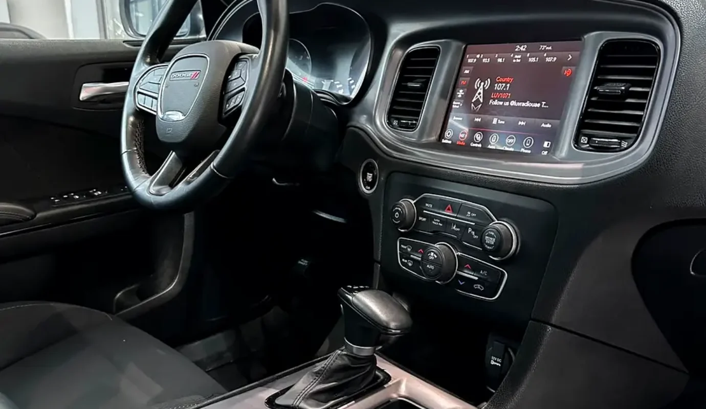 Dodge Charger SXT – 2023