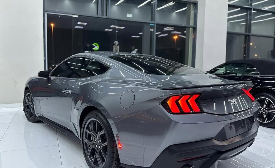 Ford Mustang ecoboost premium 2024 i4 Flexible Down-Payment