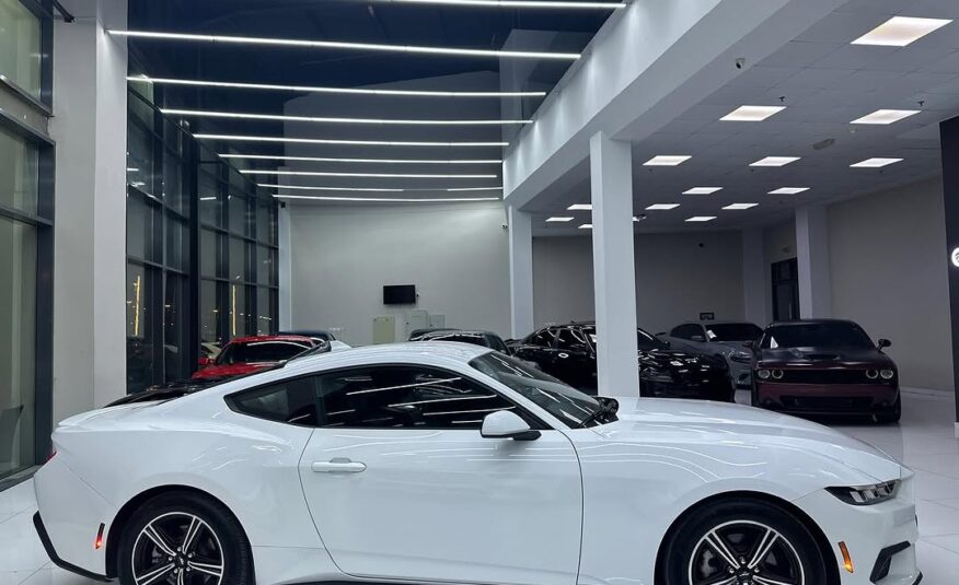 Ford Mustang ecoboost premium 2024 i4 Flexible Down-Payment