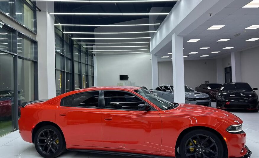 Dodge charger sxt 2021 3.6L V6 Flexible Down-Payment