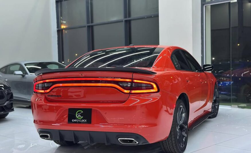 Dodge charger sxt 2021 3.6L V6 Flexible Down-Payment