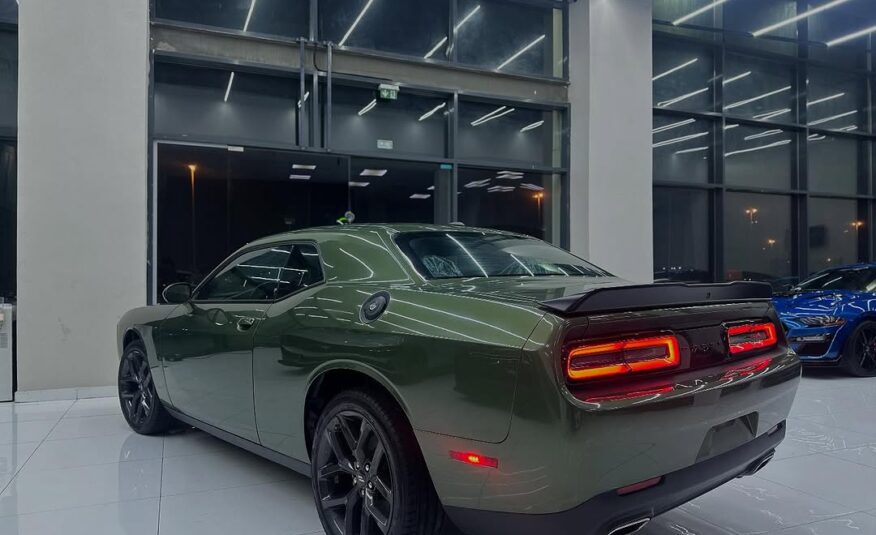 Dodge challenger sxt 2022 Flexible Down-Payment
