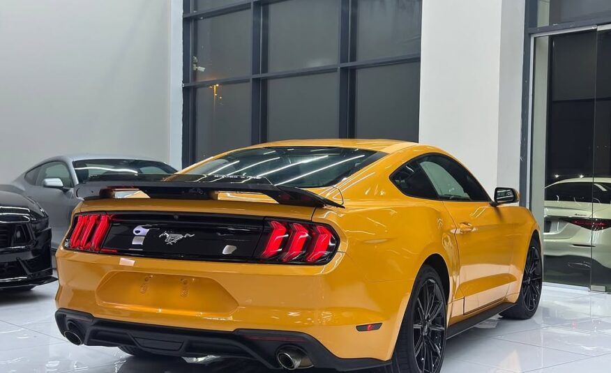 Ford Mustang ecoboost 2018 i4 Flexible Down-Payment