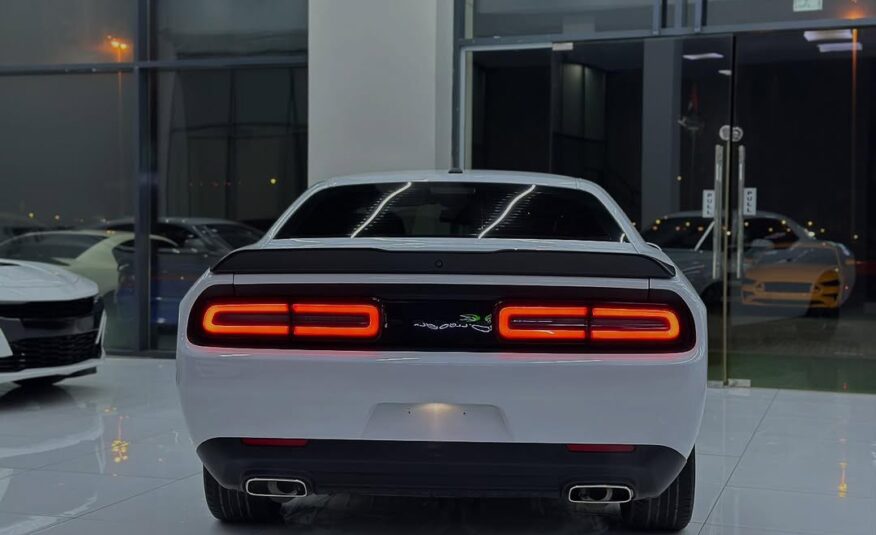 Dodge challenger sxt 2022 Flexible Down-Payment
