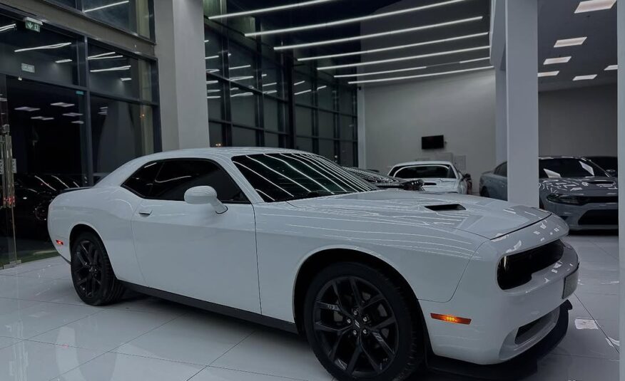 Dodge challenger sxt 2022 Flexible Down-Payment