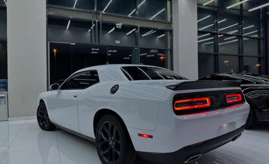 Dodge challenger sxt 2022 Flexible Down-Payment