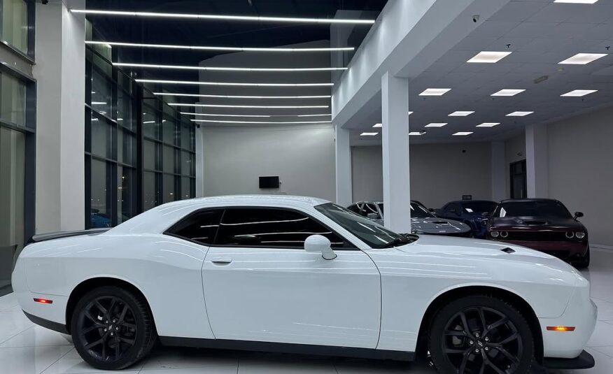 Dodge challenger sxt 2022 Flexible Down-Payment