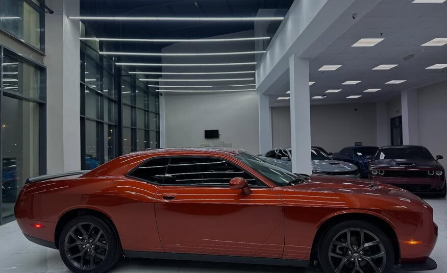 Dodge challenger sxt plus 2022 Flexible Down-Payment