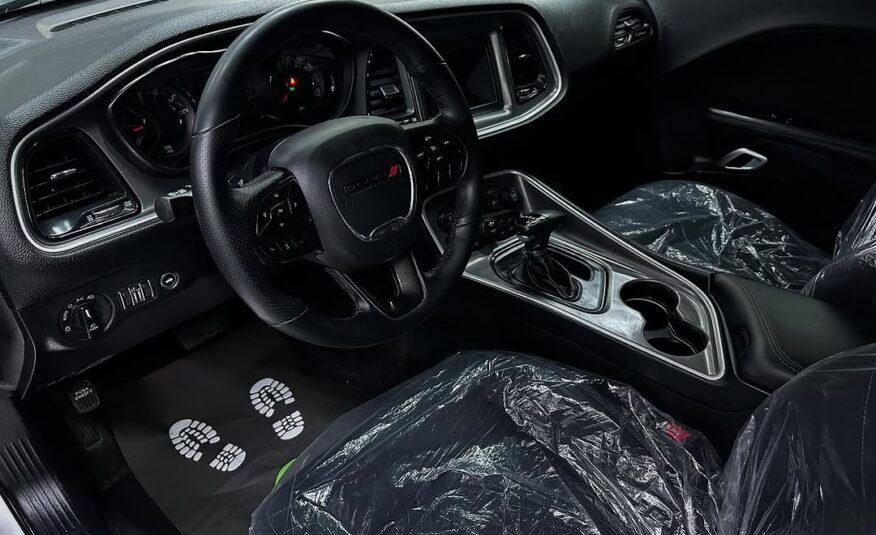 Dodge challenger sxt 2022 Flexible Down-Payment