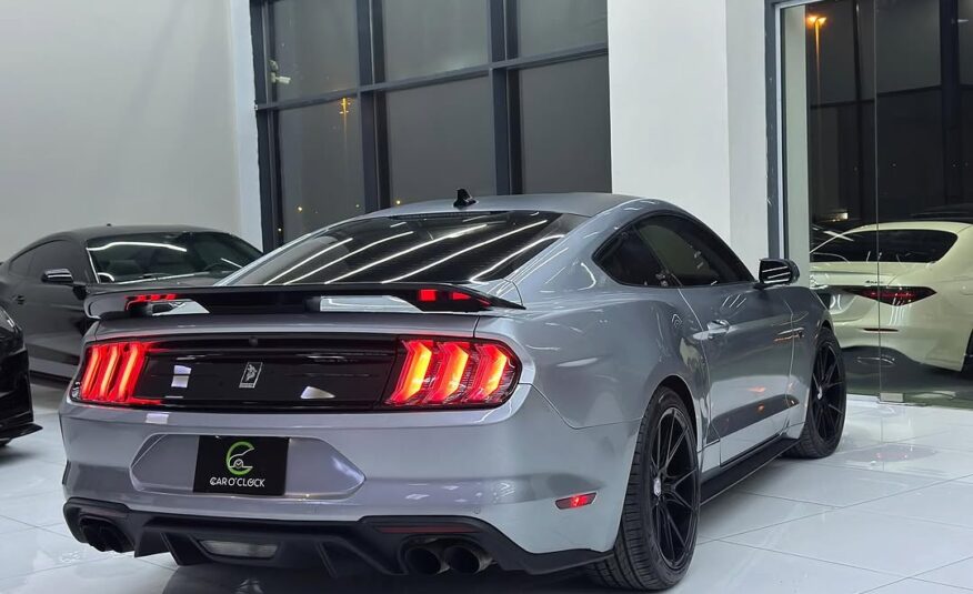 Ford Mustang ecoboost premium 2022 i4 Flexible Down-Payment