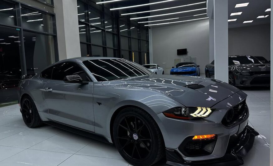 Ford Mustang ecoboost premium 2022 i4 Flexible Down-Payment