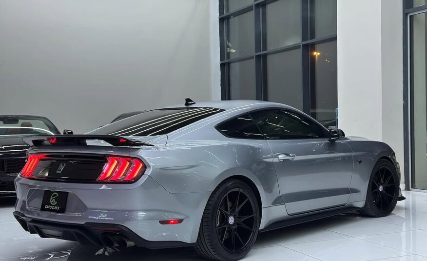 Ford Mustang ecoboost premium 2022 i4 Flexible Down-Payment