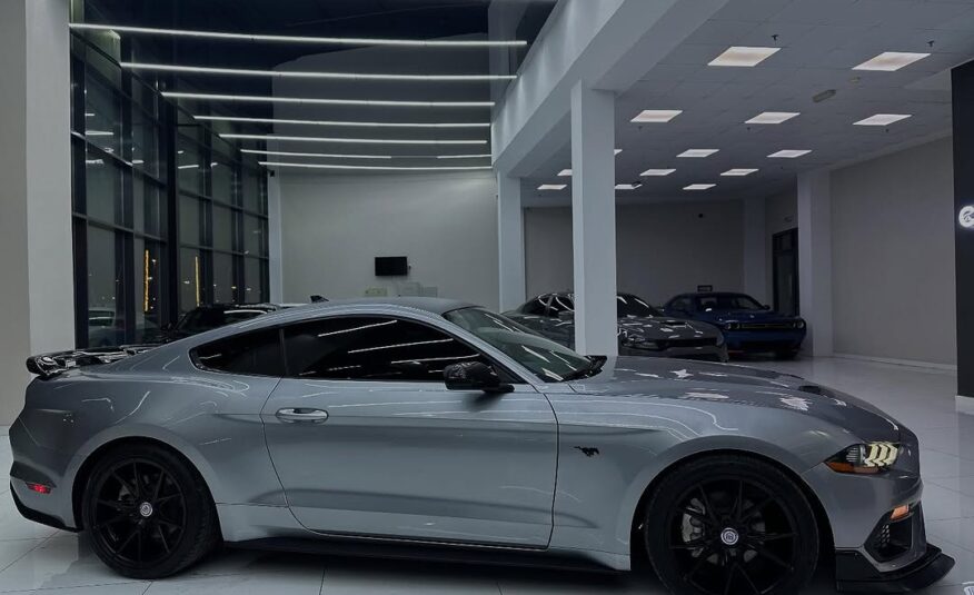 Ford Mustang ecoboost premium 2022 i4 Flexible Down-Payment