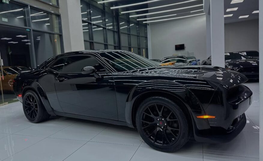 Dodge challenger sxt plus 2019Flexible Down-Payment