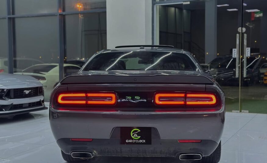 Dodge challenger R/T plus 2022 Flexible Down-Payment