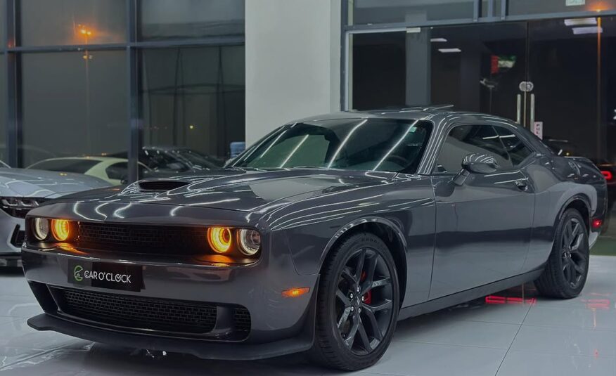 Dodge challenger R/T plus 2022 Flexible Down-Payment