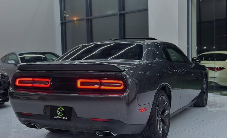 Dodge challenger R/T plus 2022 Flexible Down-Payment