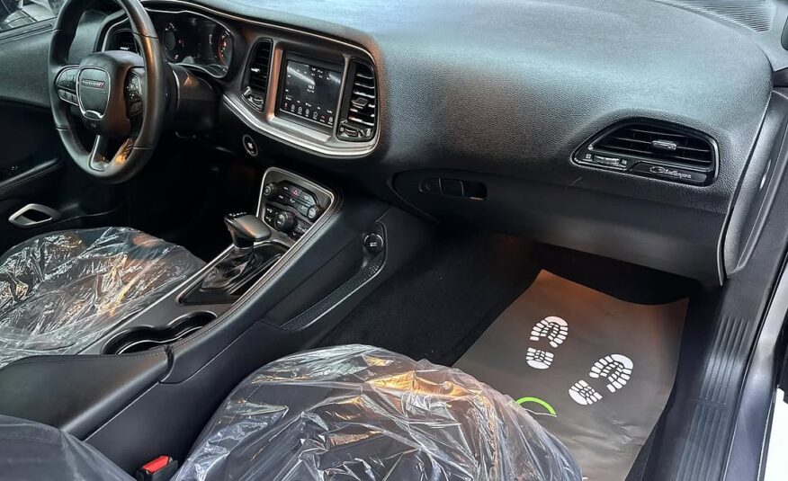 Dodge challenger R/T plus 2022 Flexible Down-Payment