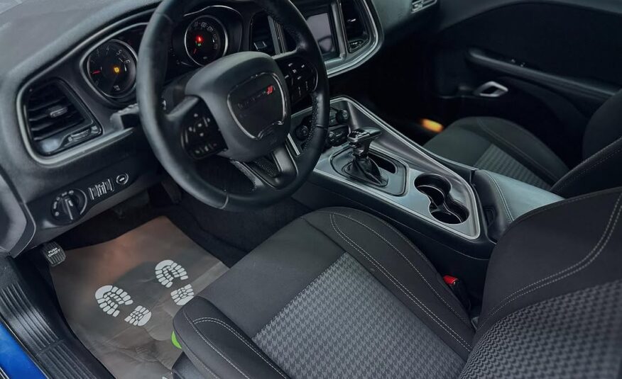 Dodge challenger sxt 2022 Flexible Down-Payment