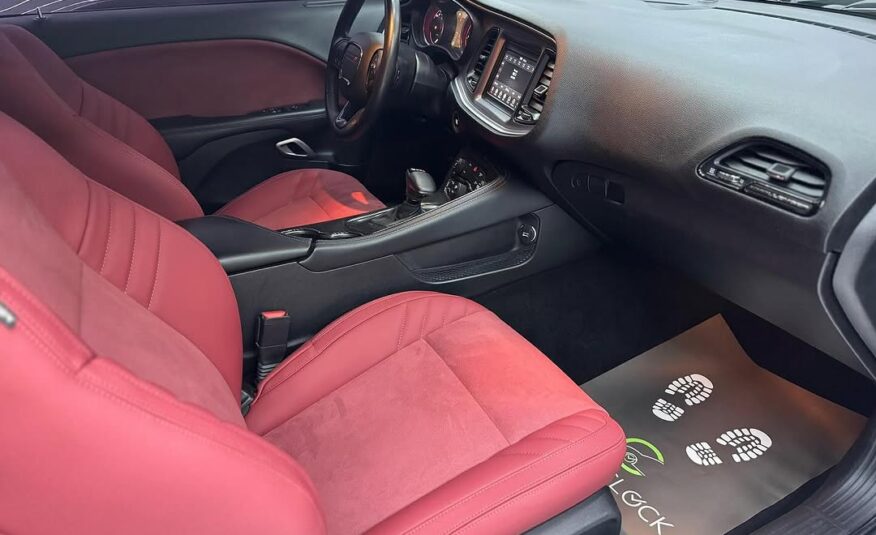 DODGE CHALLENGER SXT 2022 V6 Flexible Down-Payment