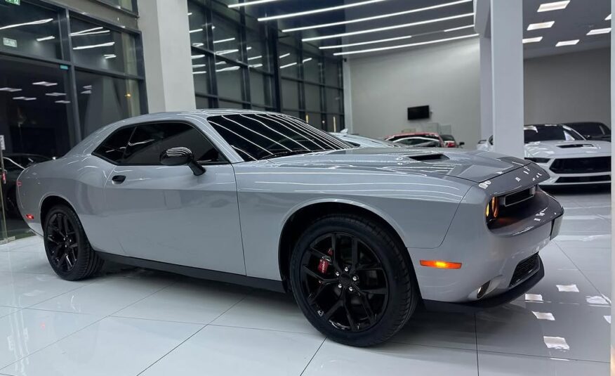 DODGE CHALLENGER SXT 2022 V6 Flexible Down-Payment