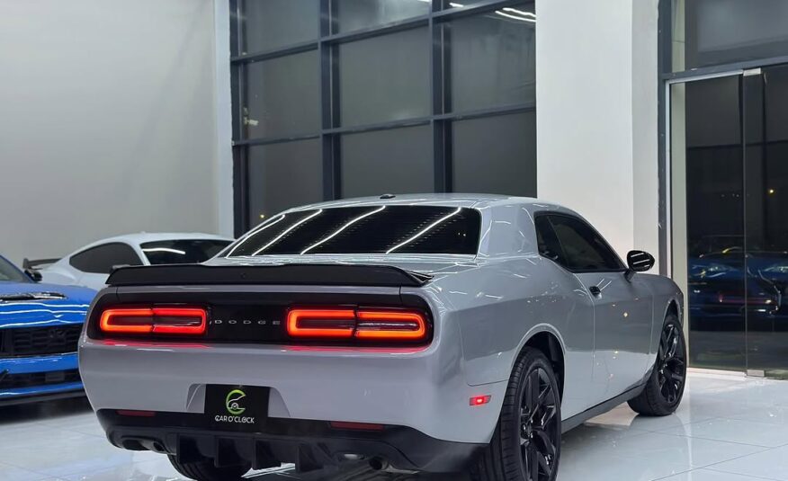 DODGE CHALLENGER SXT 2022 V6 Flexible Down-Payment