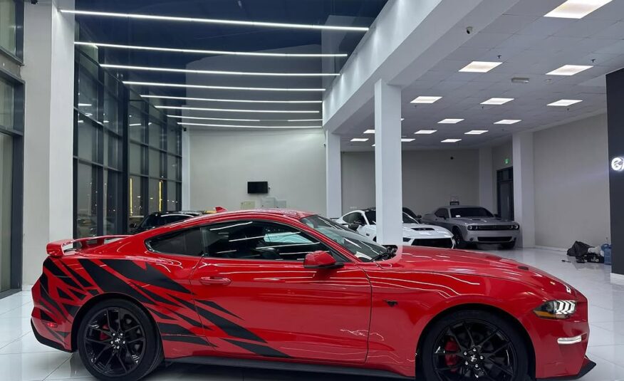 Ford Mustang ecoboost premium 2021 i4 Flexible Down-Payment