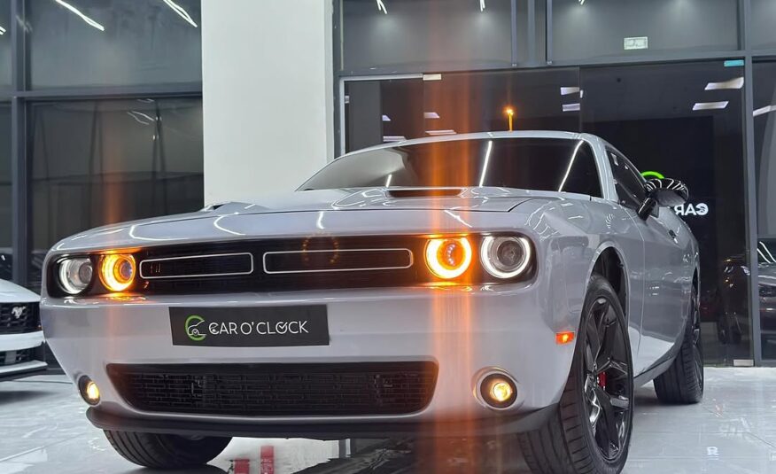 DODGE CHALLENGER SXT 2022 V6 Flexible Down-Payment