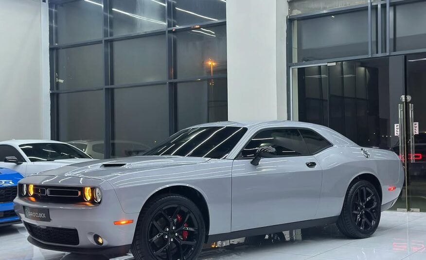 DODGE CHALLENGER SXT 2022 V6 Flexible Down-Payment