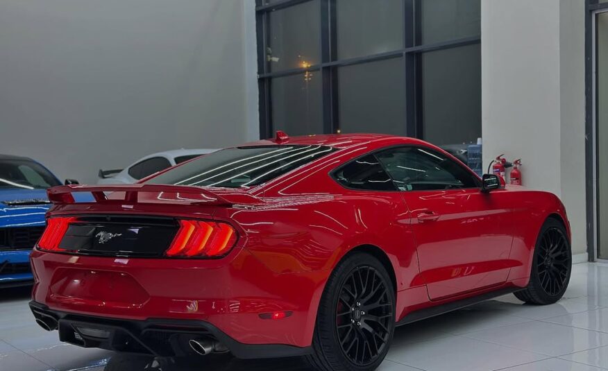 Ford Mustang ecoboost premium 2022 i4 Flexible Down-Payment