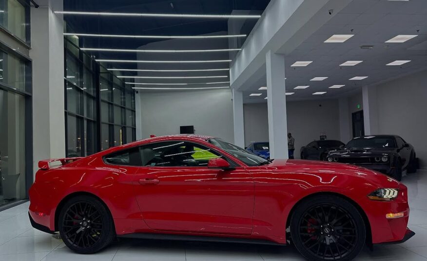 Ford Mustang ecoboost premium 2022 i4 Flexible Down-Payment