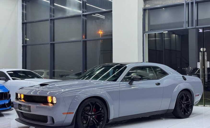 Dodge CHALLENGER RT Super Track 5.7L V8 2022 Flexible Down-Payment