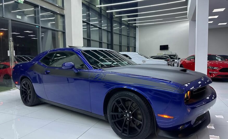 Dodge CHALLENGER RT plus Super Track 5.7L T/A edition V8 2022 Flexible Down-Payment