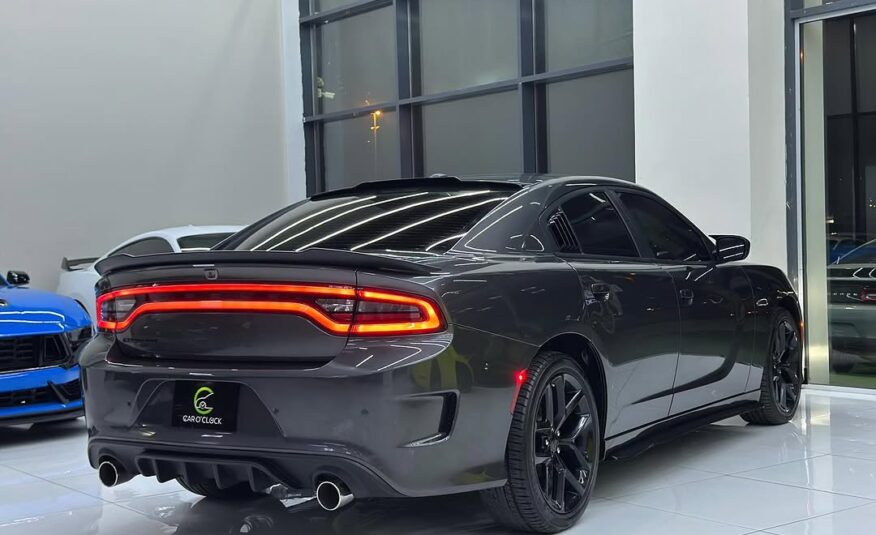 DODGE CHARGER SXT 2022 V6 Flexible Down-Payment.
