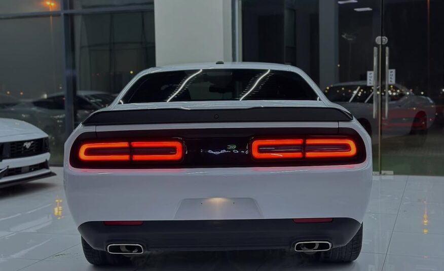 Dodge challenger sxt 2022 Flexible Down-Payment