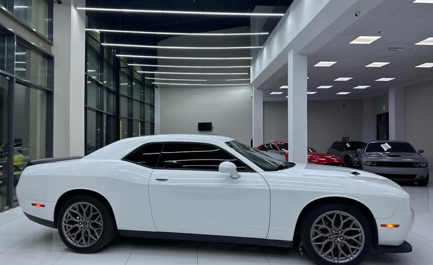 Dodge challenger sxt 2022 Flexible Down-Payment