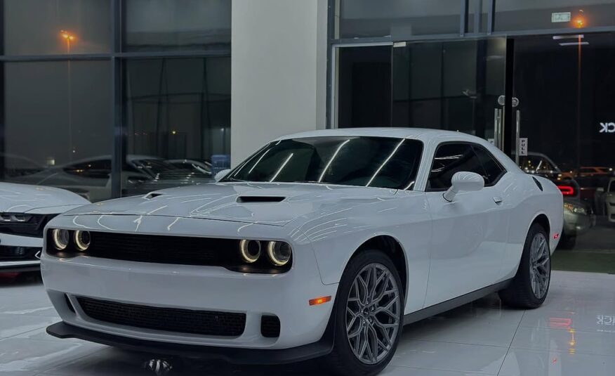 Dodge challenger sxt 2022 Flexible Down-Payment