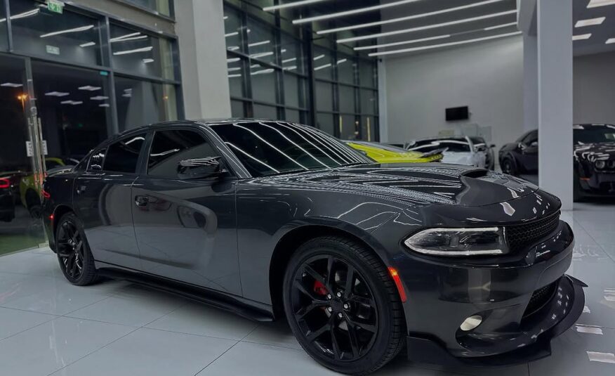 DODGE CHARGER SXT 2022 V6 Flexible Down-Payment.