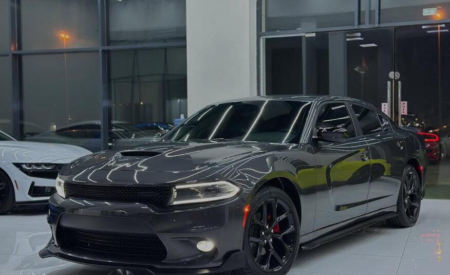 DODGE CHARGER SXT 2022 V6 Flexible Down-Payment.