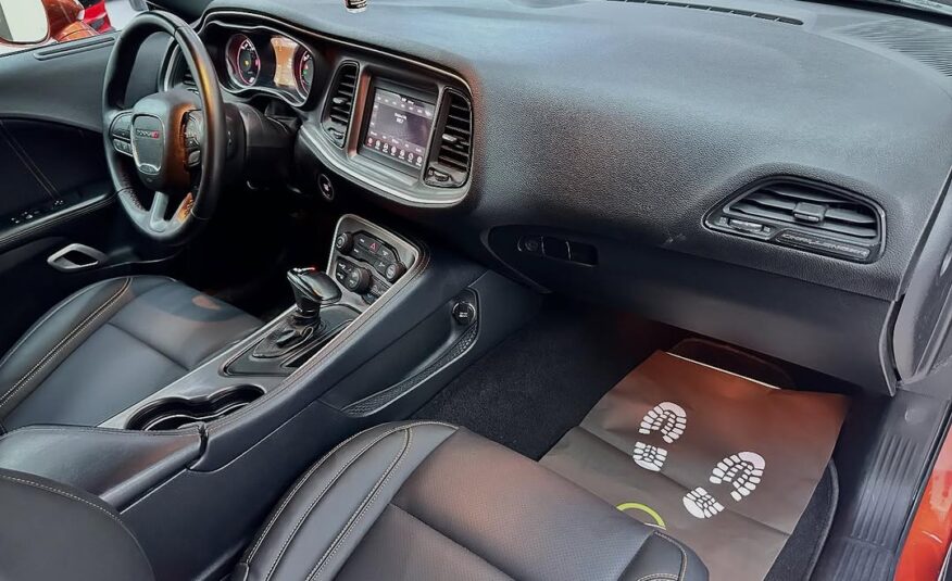 DODGE CHALLENGER SXT 2021 V6 Flexible Down-Payment