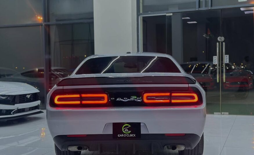 DODGE CHALLENGER SXT 2022 V6 Flexible Down-Payment
