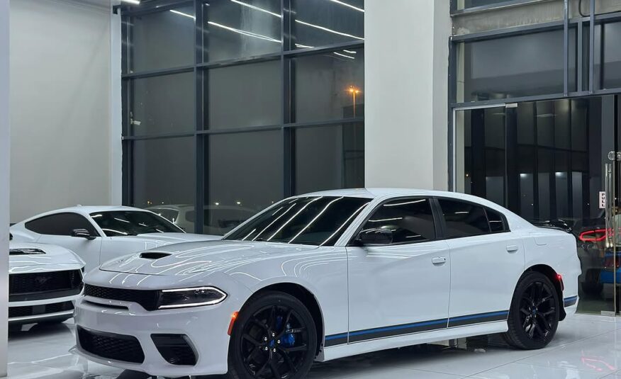 DODGE CHARGER SXT 2021 V6 Flexible Down-Payment