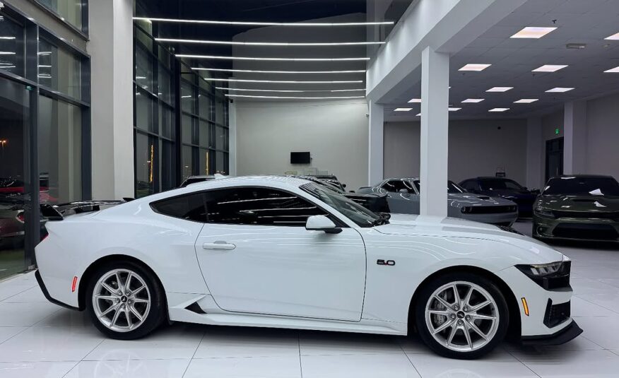 FORD MUSTANG GT PREMIUM 2024 5.0L V8 Flexible Down-Payment