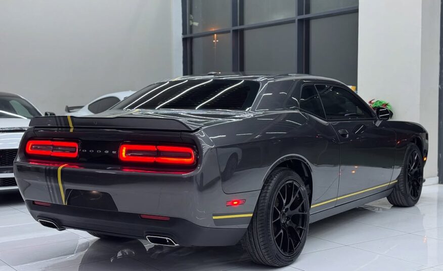 DODGE CHALLENGER SXT 3.6L V6 Flexible Down-Payment