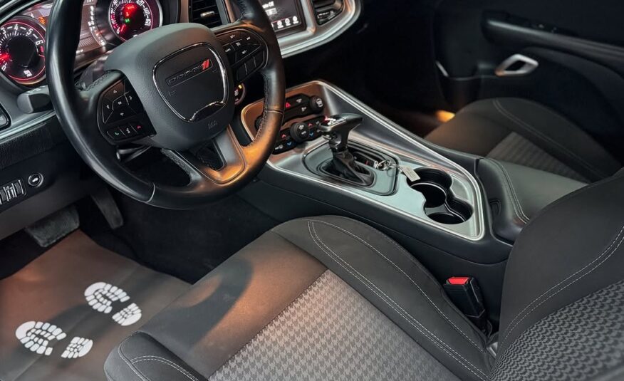 DODGE CHALLENGER SXT 3.6L V6 Flexible Down-Payment