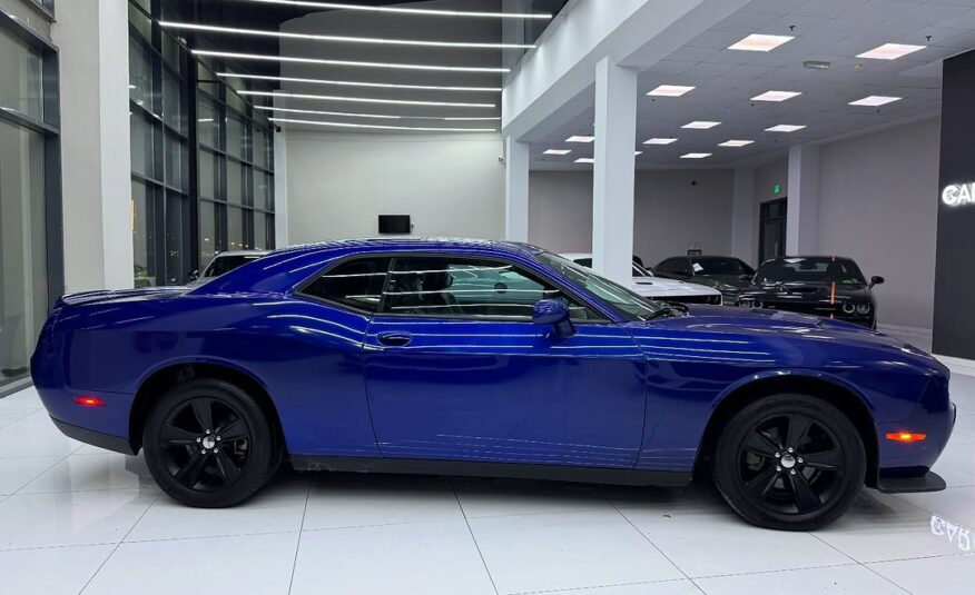 DODGE CHALLENGER SXT 2022 V6 Flexible Down-Payment