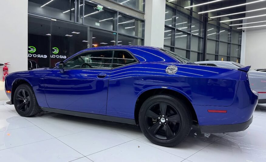 DODGE CHALLENGER SXT 2022 V6 Flexible Down-Payment