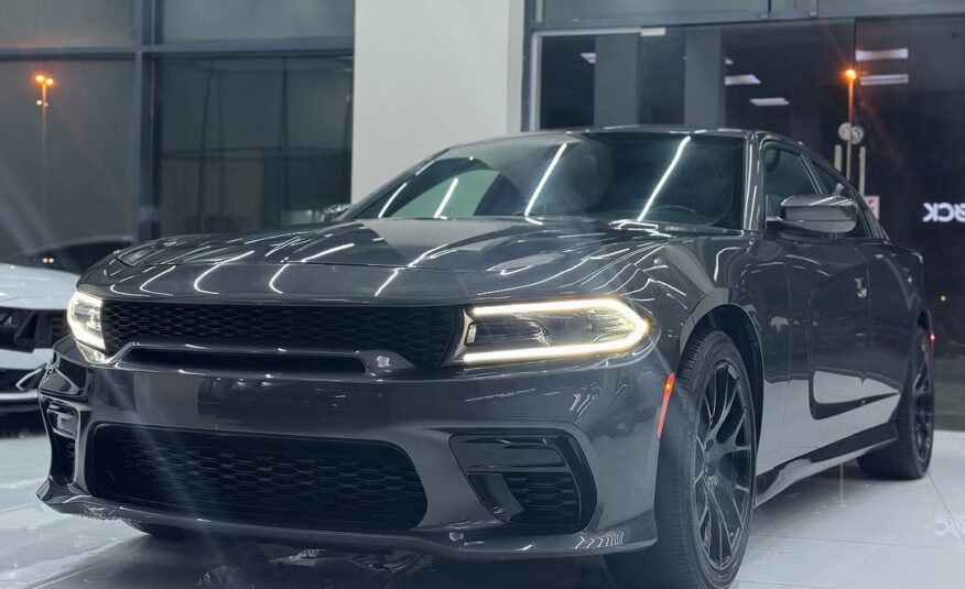 Caroclockfzcuae:DODGE CHARGER SXT 2022 V6 Flexible Down-Payment