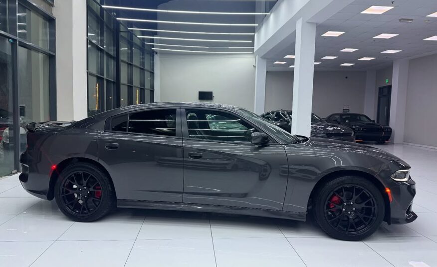 Caroclockfzcuae:DODGE CHARGER SXT 2022 V6 Flexible Down-Payment