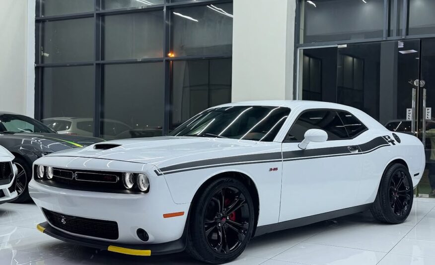 DODGE CHALLENGER RT 2021 5.7L V8 Flexible Down-Payment